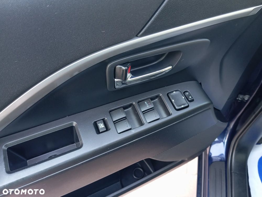 Mazda 5 2.0 Exclusive - 8