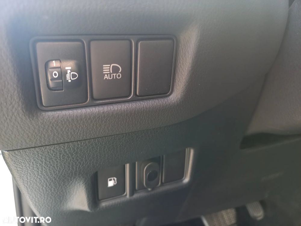 Toyota C-HR 1.8 HSD 122 CP 4x2 CVT Core - 8