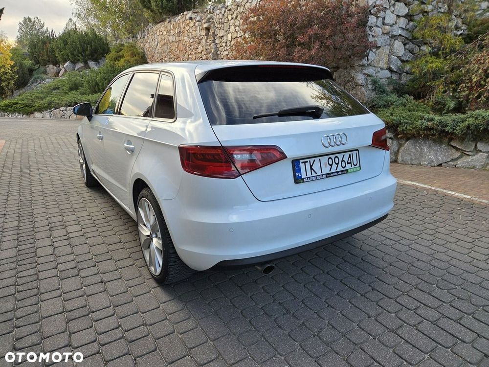 Audi A3 Sportback - 6