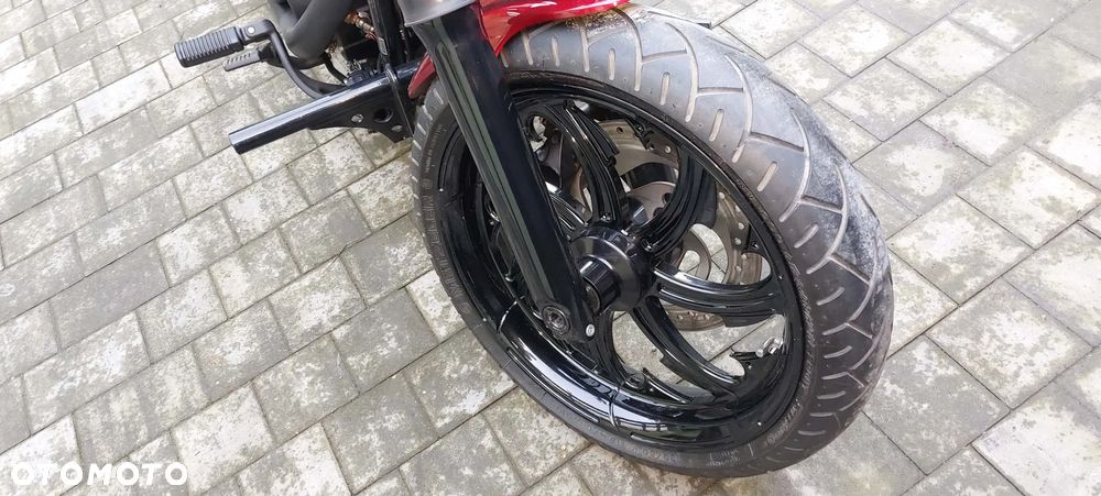 Harley-Davidson Softail Street Bob - 31