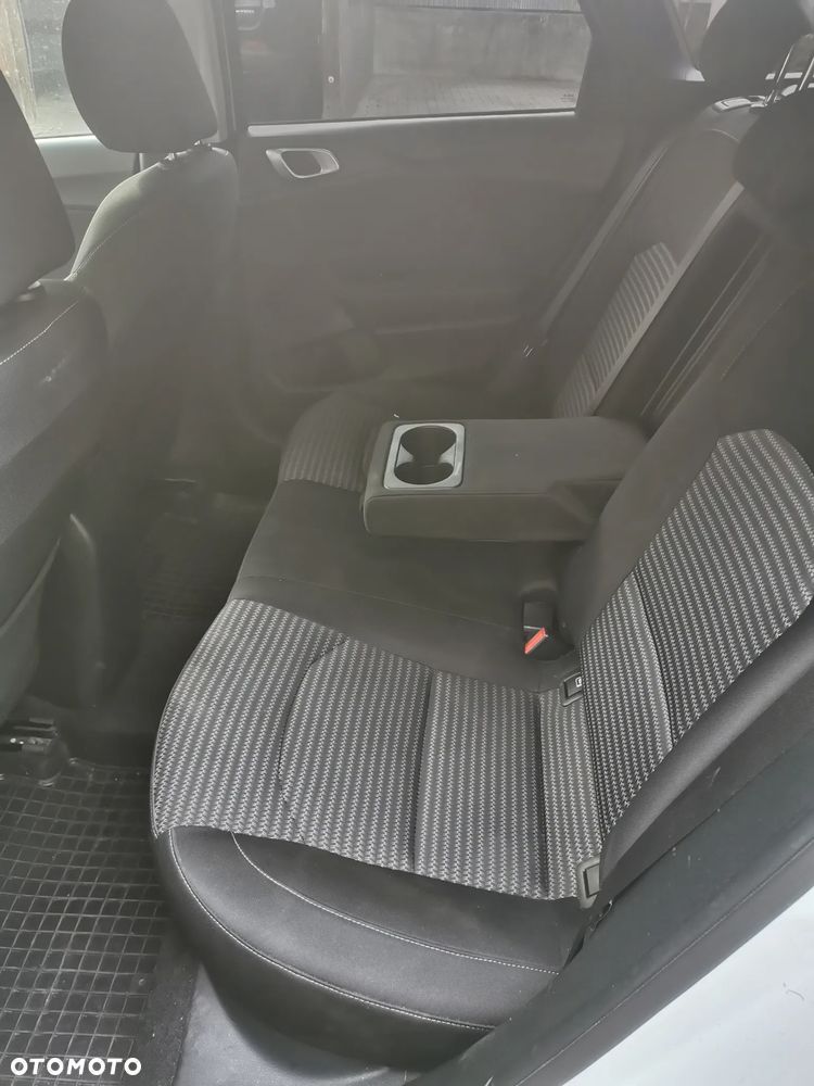 Kia Ceed 1.5 T-GDI M - 7