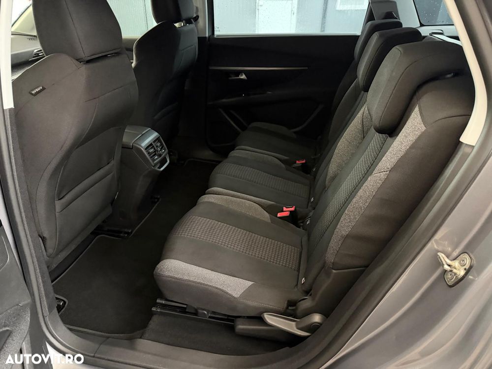 Peugeot 5008 BlueHDI 130 EAT8 Active Pack - 11