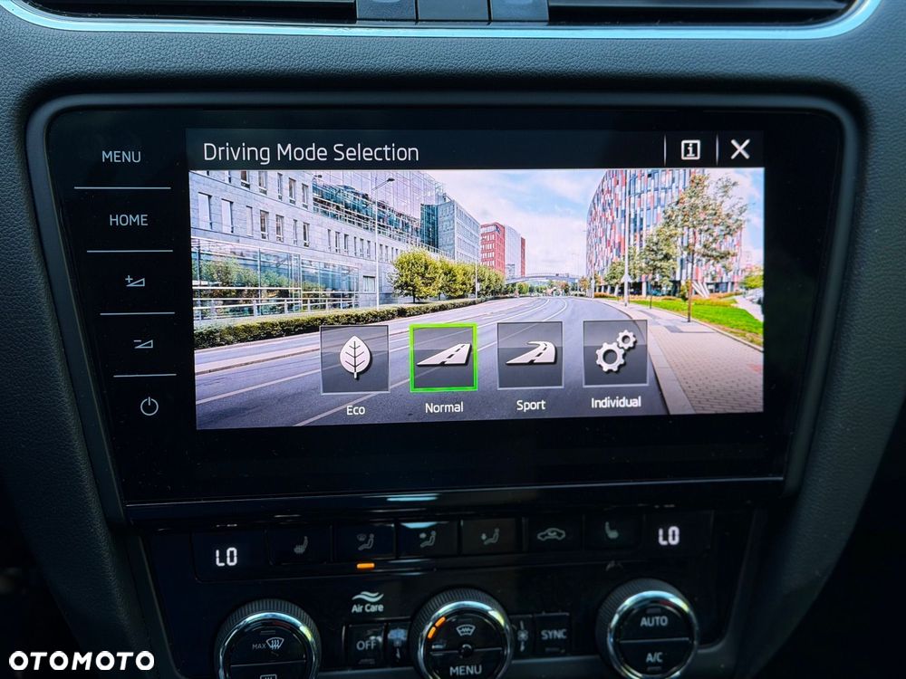Skoda Octavia 2.0 TDI 4x4 DSG RS - 26