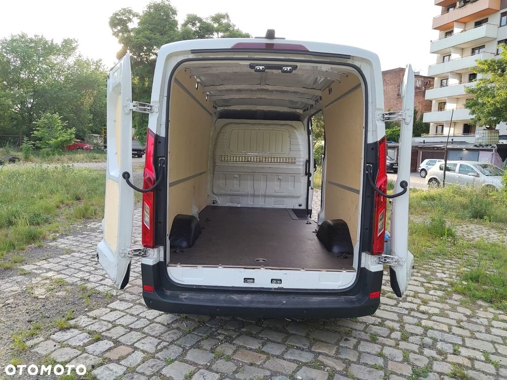 Maxus Deliver 9 - 18