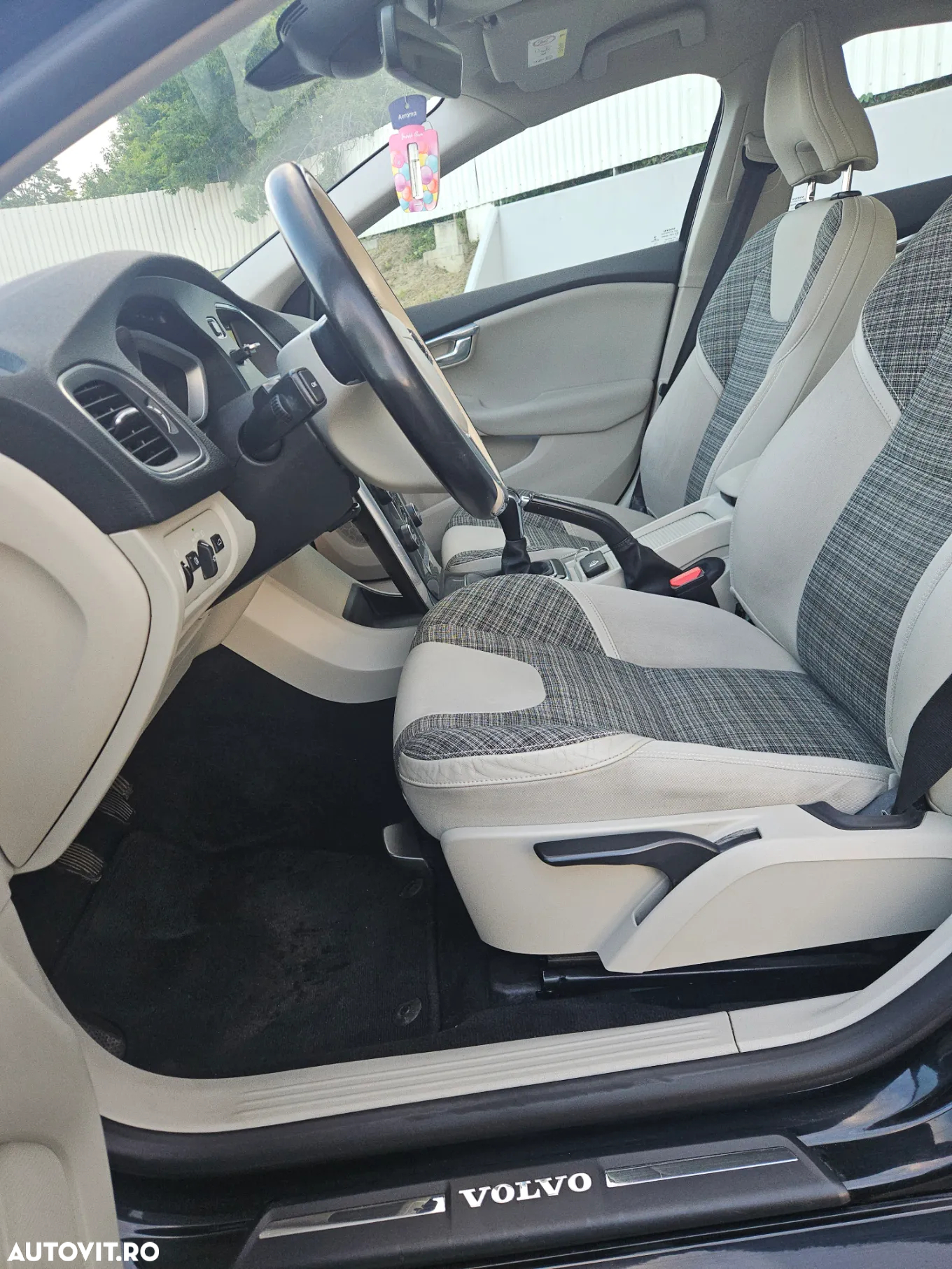 Volvo V40 D2 DRIVe Momentum - 11