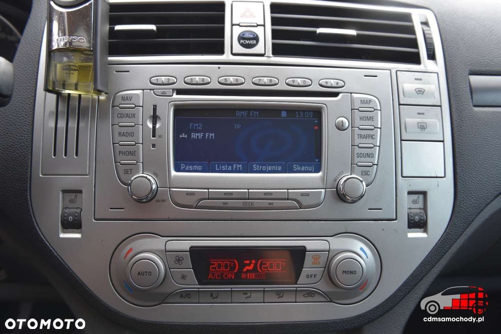 Ford Kuga - 27