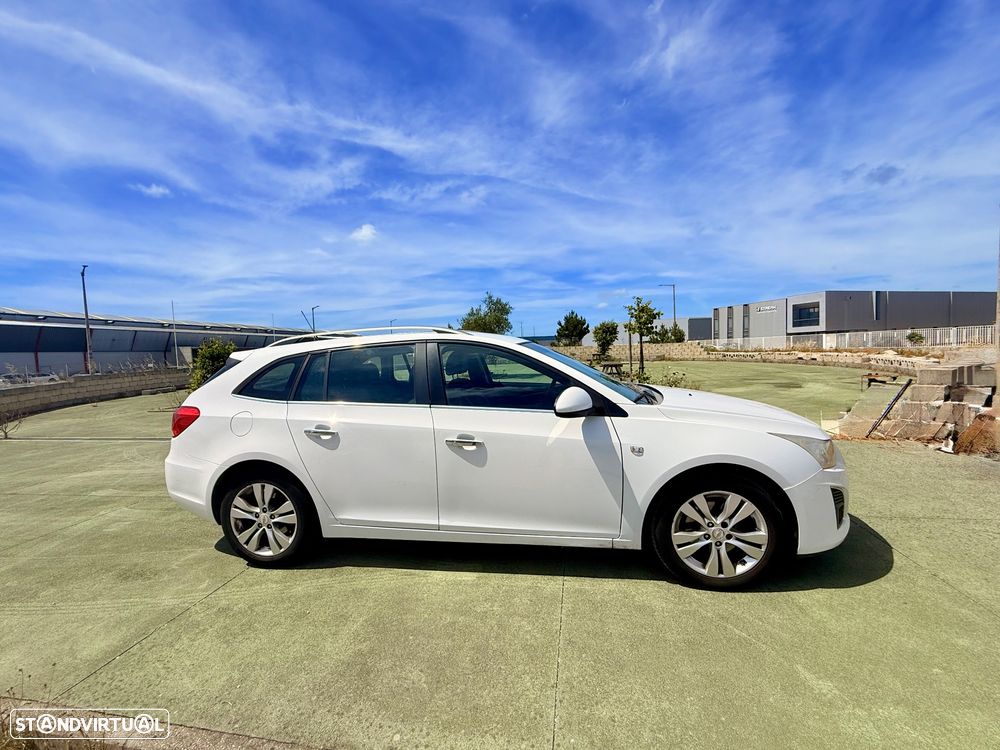 Chevrolet Cruze SW 1.7 VCDi LTZ - 6