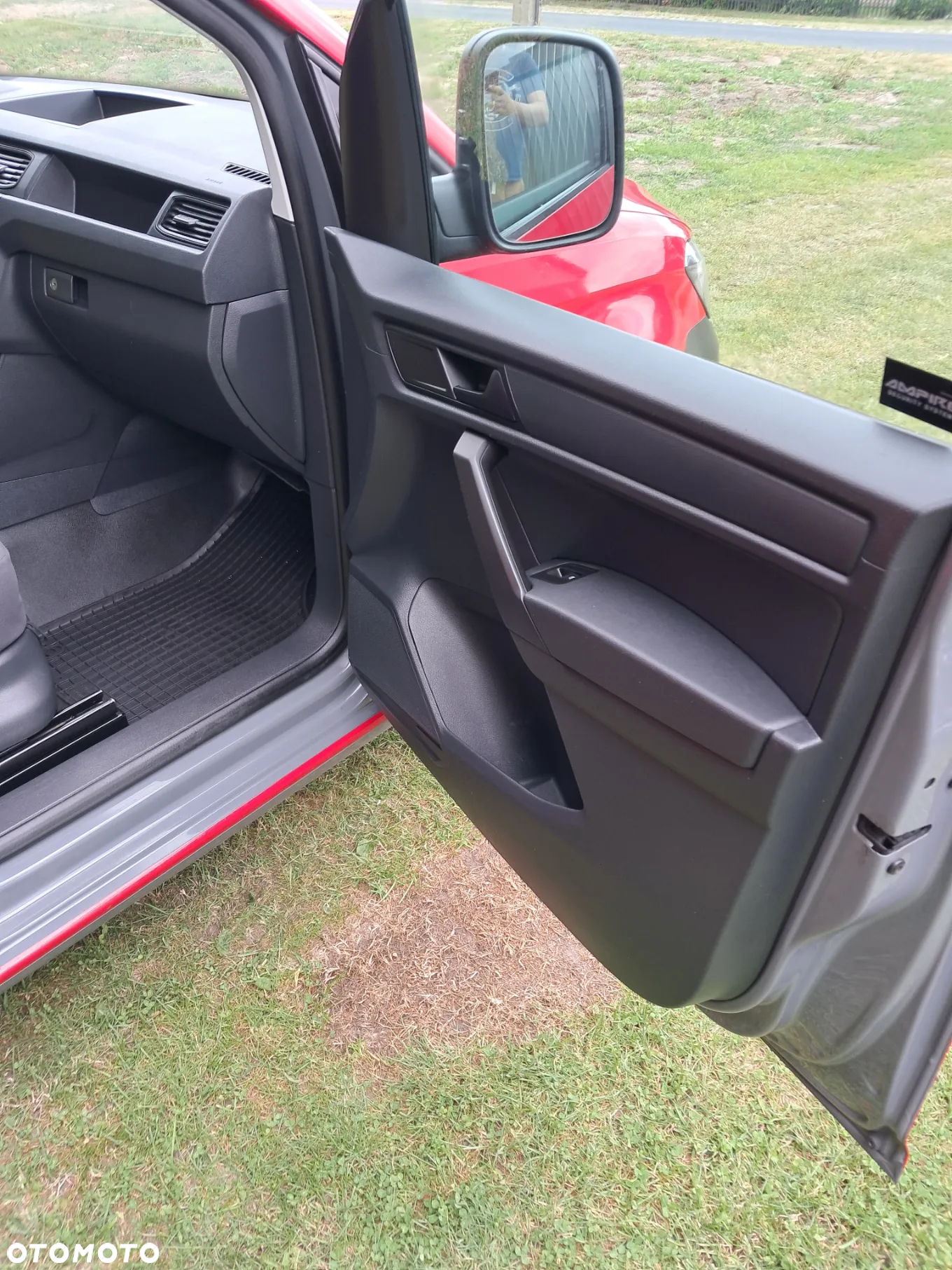 Volkswagen Caddy - 10