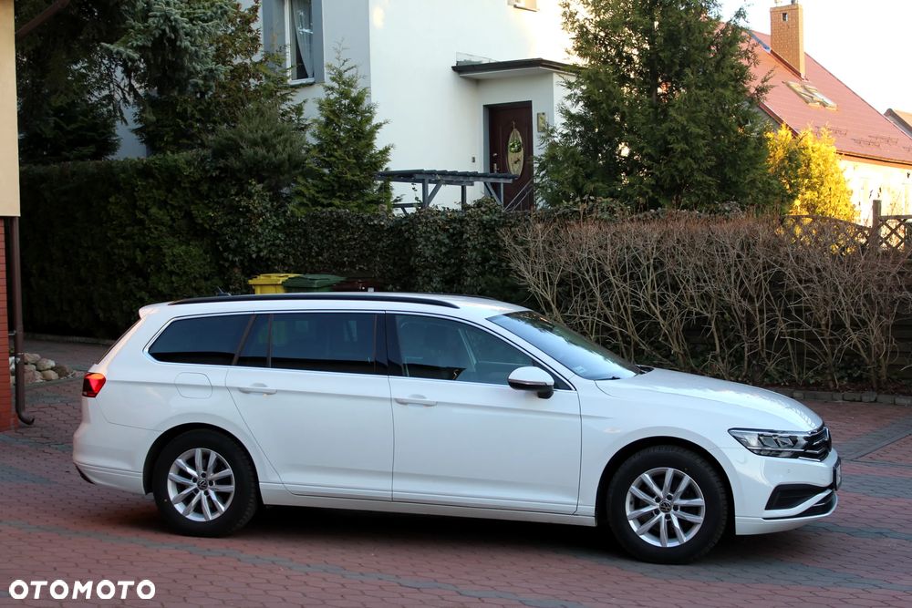 Volkswagen Passat 1.5 TSI EVO Elegance DSG - 4