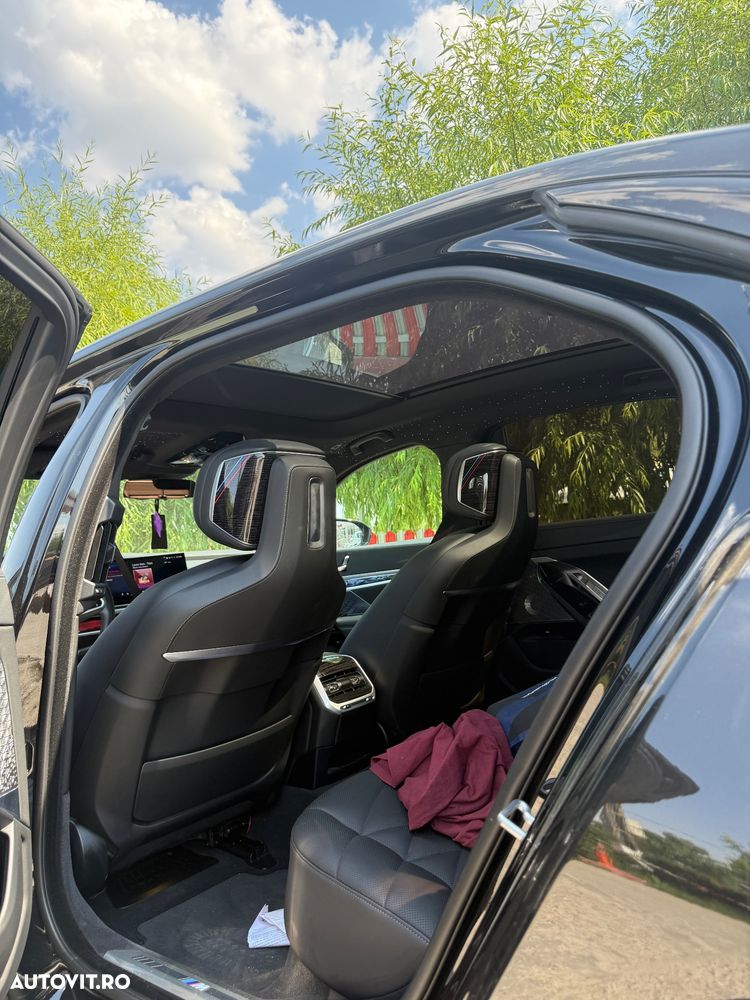 BMW Seria 7 740d xDrive MHEV - 8