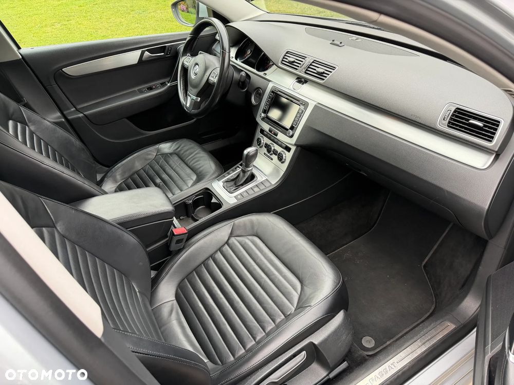 Volkswagen Passat Variant - 16