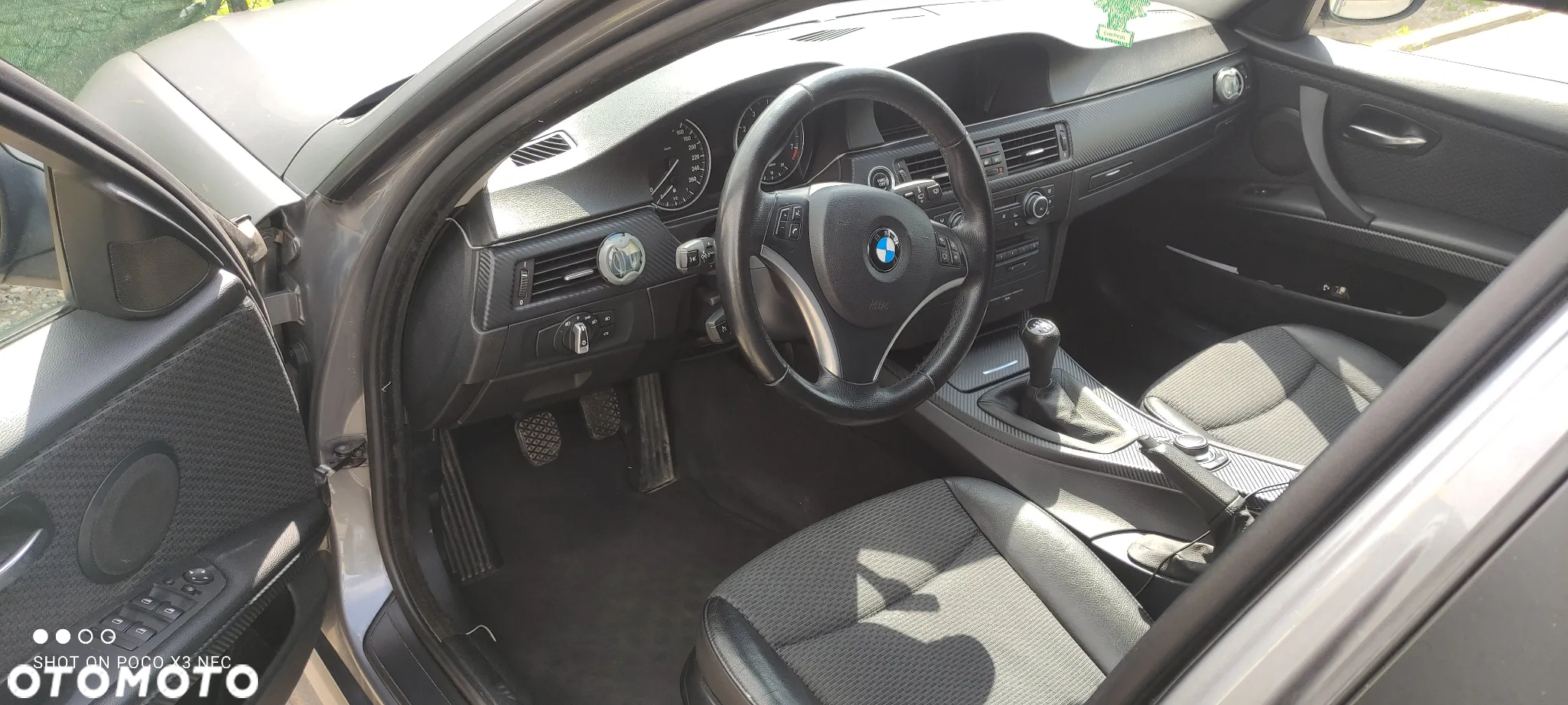 BMW Seria 3 320i - 11