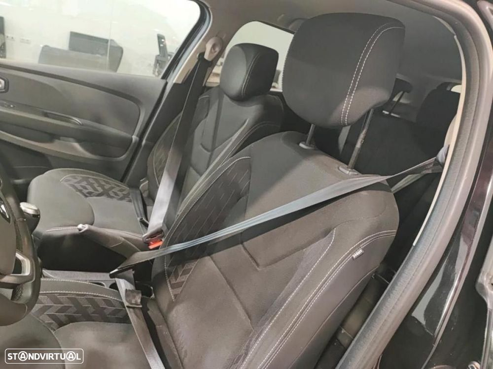 Renault Clio Sport Tourer 1.5 dCi Limited C/PM+Pneu - 6