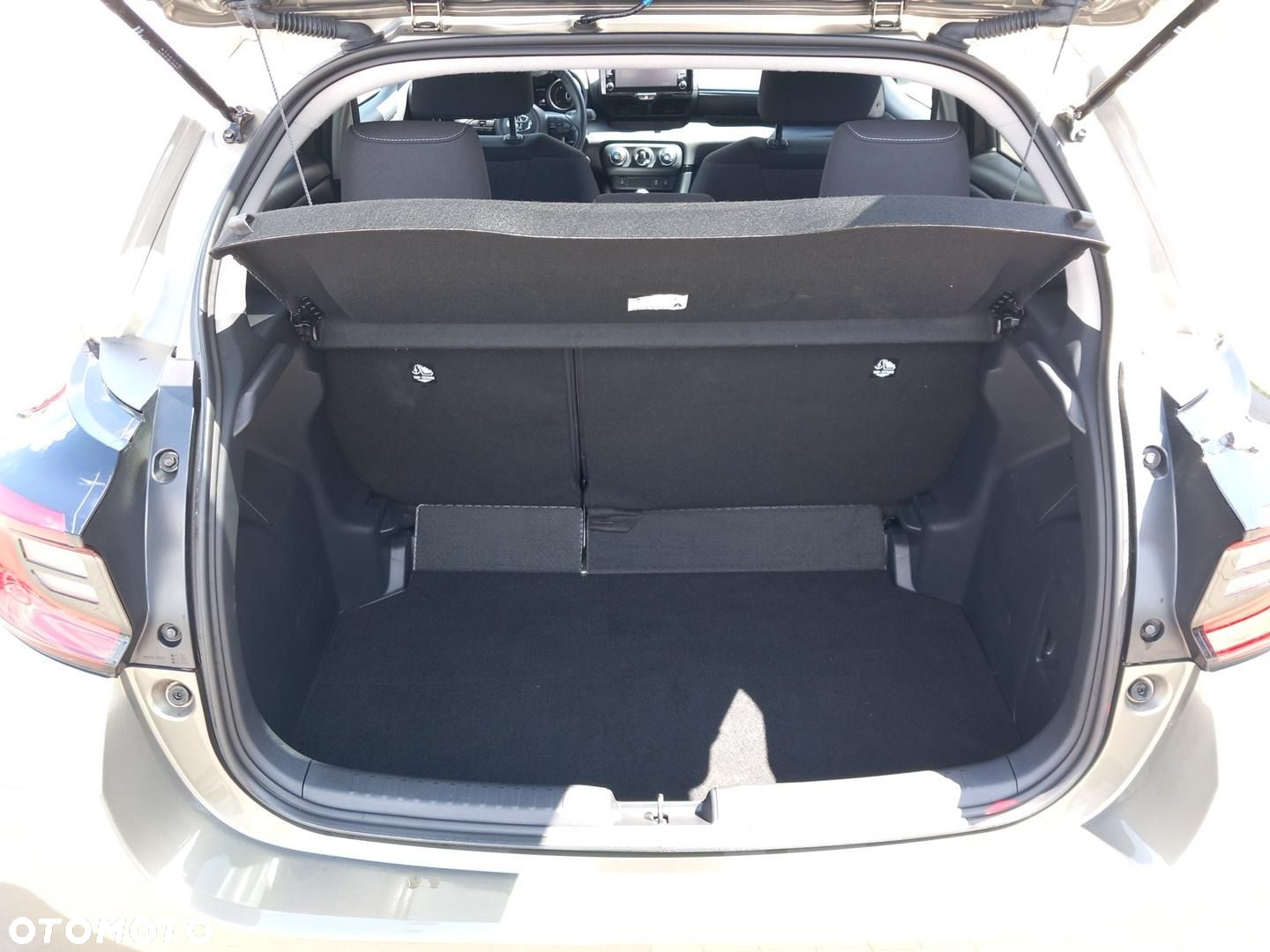 Toyota Yaris - 18