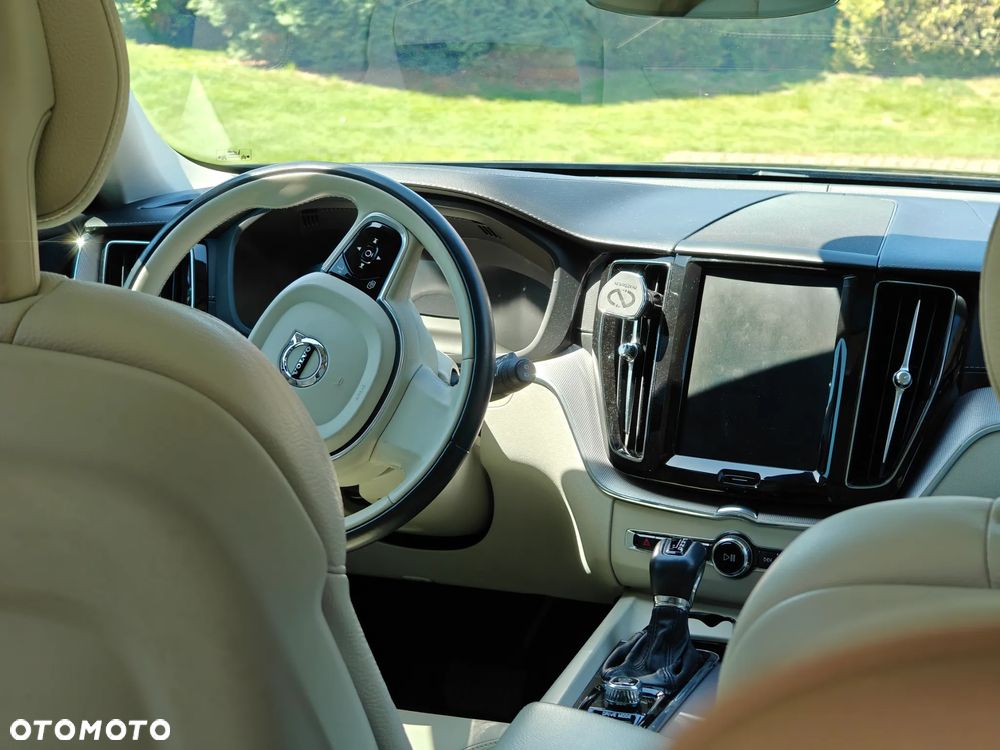 Volvo XC 60 T6 AWD Geartronic Inscription - 10