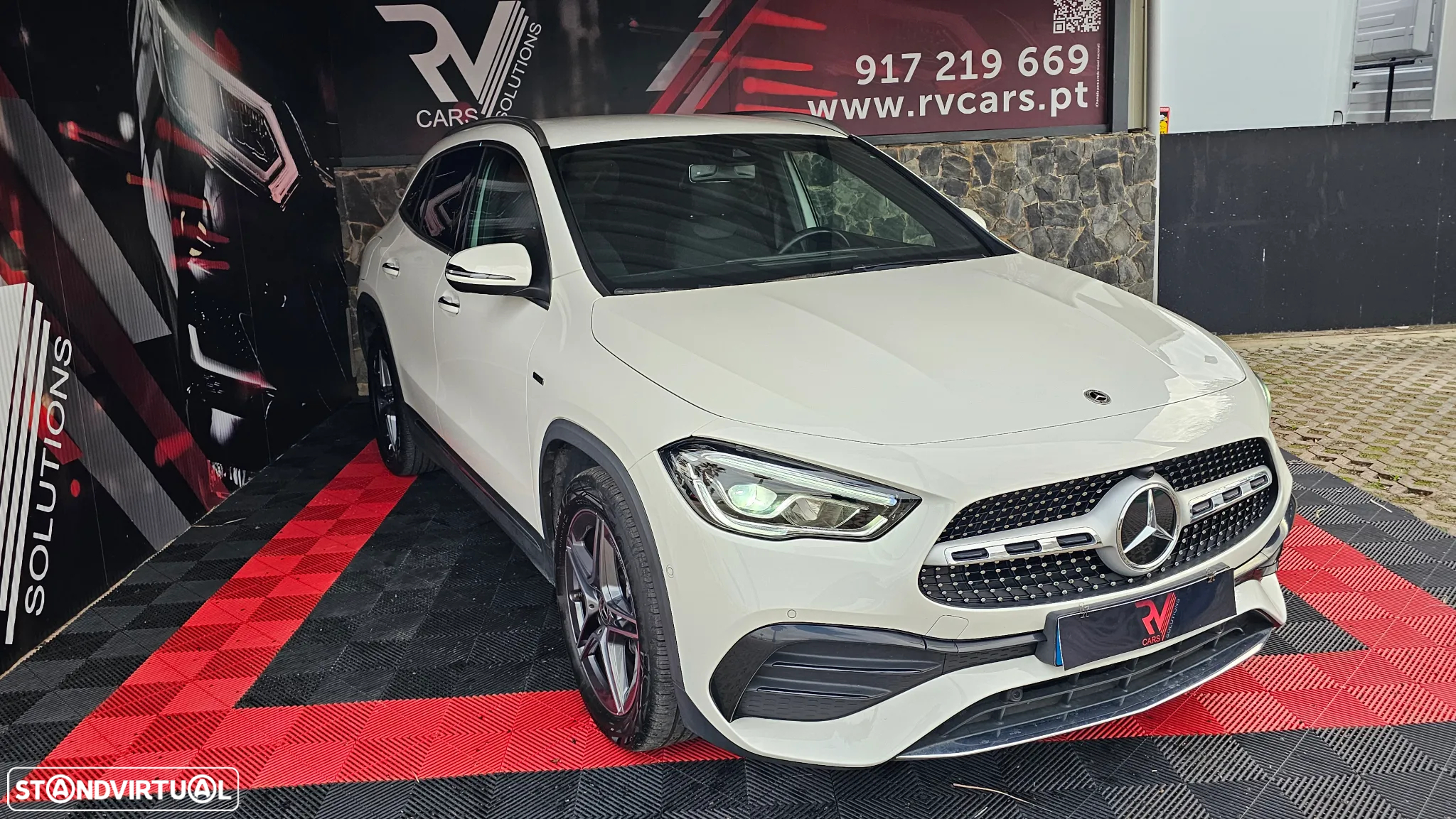 Mercedes-Benz GLA 250 e AMG Line - 24