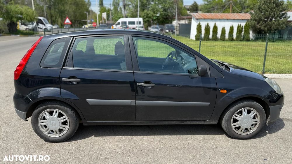 Ford Fiesta 1.3i Comfort - 5