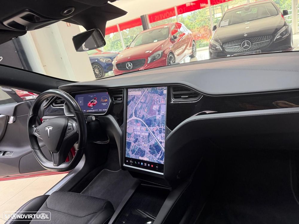 Tesla Model S 75D - 28