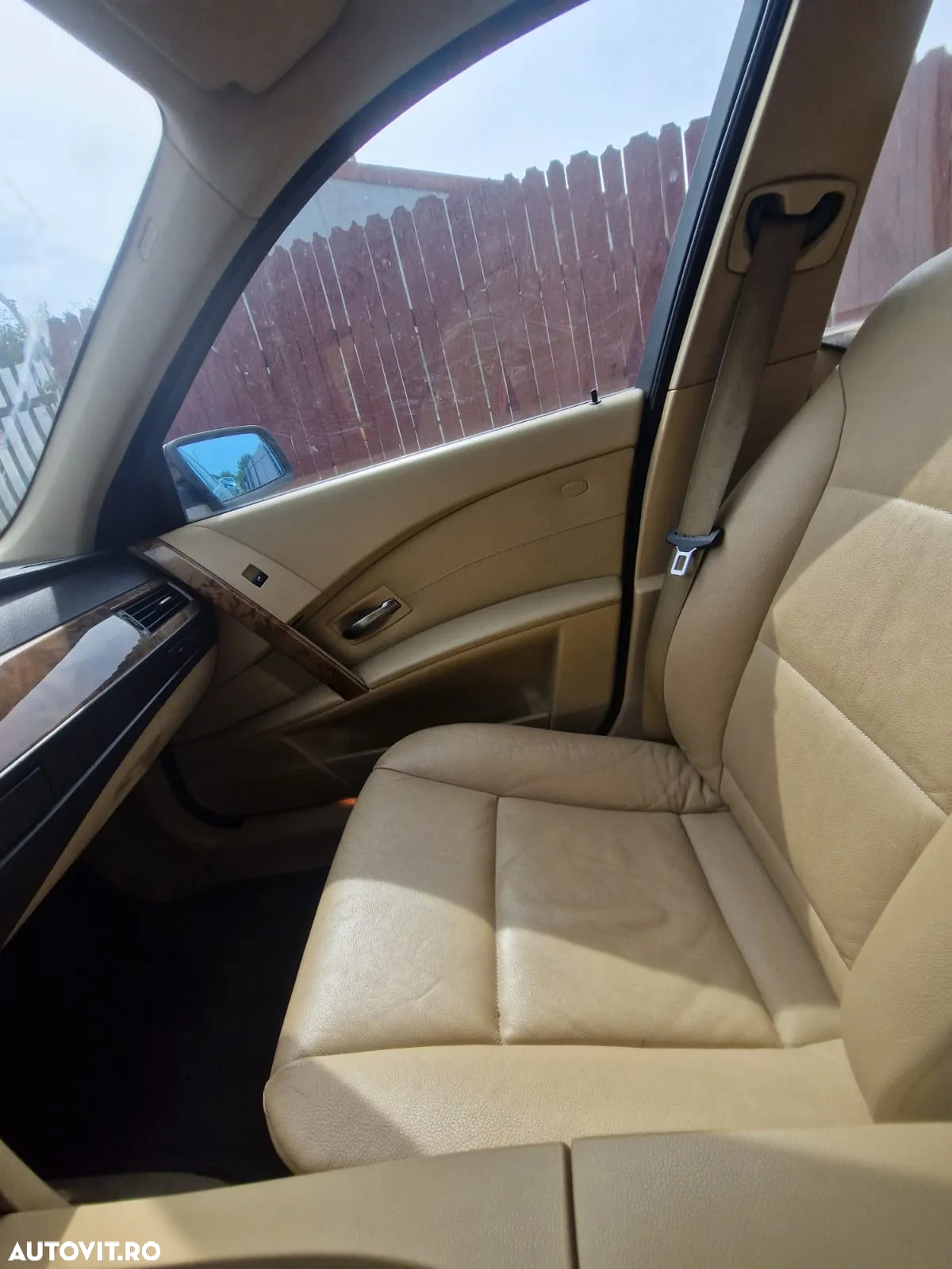 BMW Seria 5 520d Touring Aut. Edition Fleet - 16