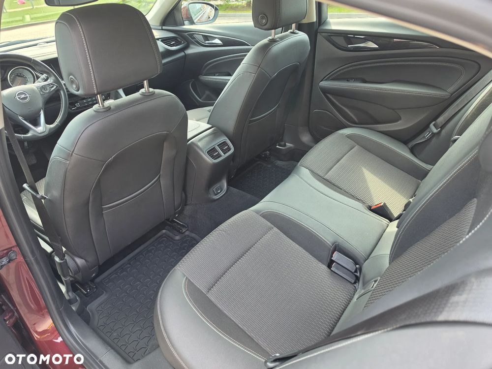 Opel Insignia 1.5 T Exclusive S&S Eco - 18