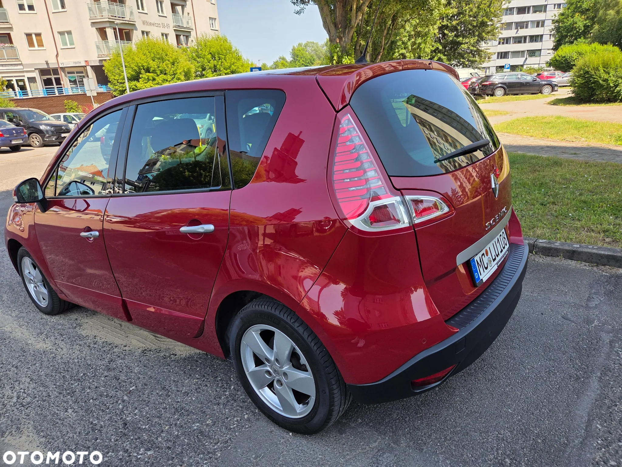 Renault Scenic 1.6 16V 110 Expression - 11