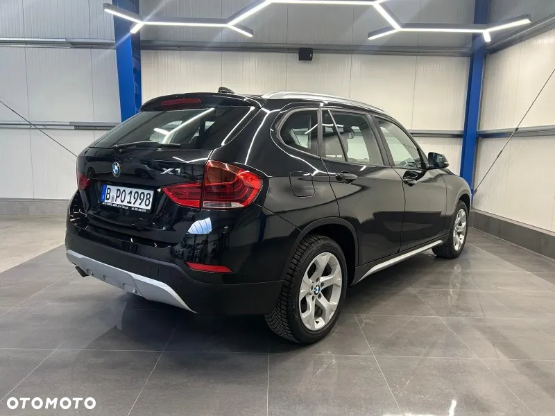 BMW X1 xDrive18d xLine - 17
