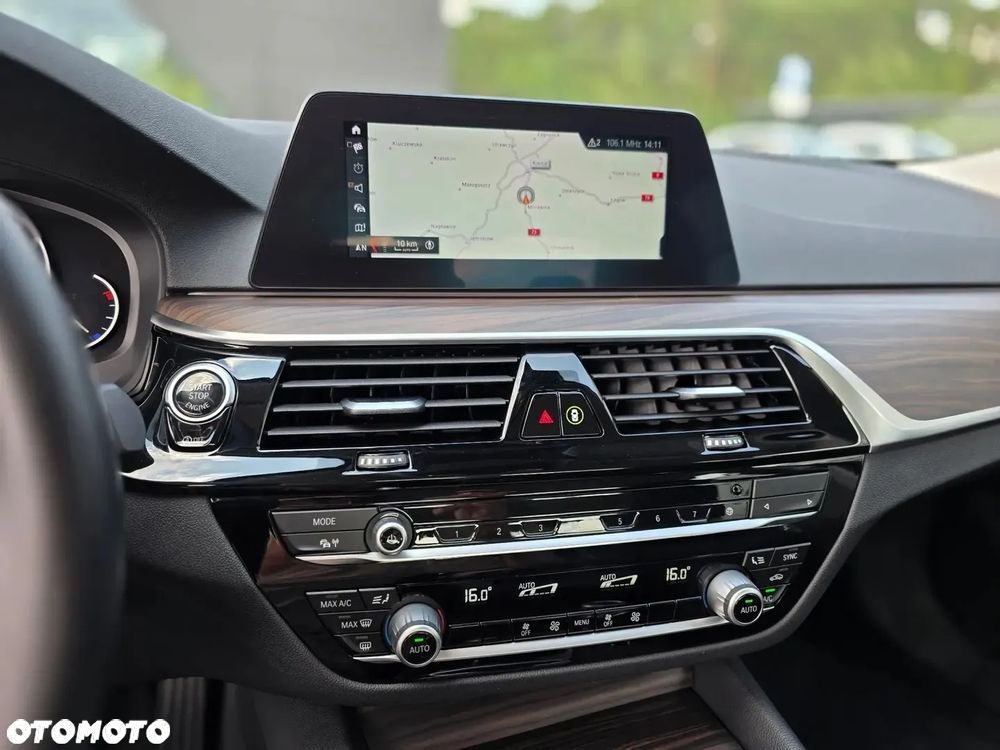 BMW Seria 5 520i GPF Sport Line sport - 28