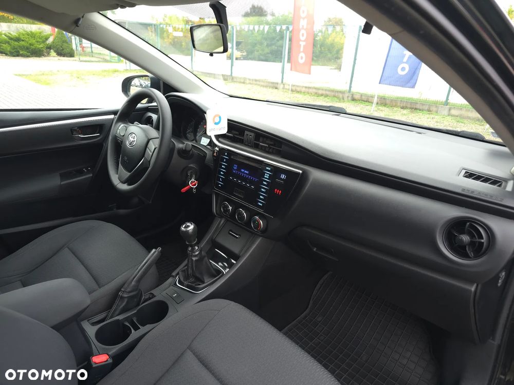 Toyota Corolla 1.6 Active EU6 - 15