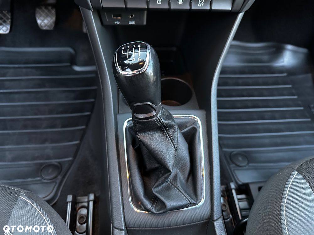 Skoda RAPID 1.0 TSI Ambition - 20