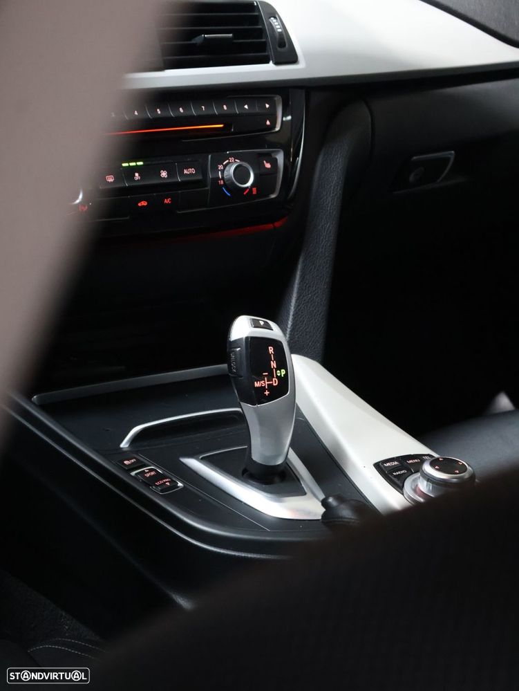 BMW 318 d Aut. Advantage - 18