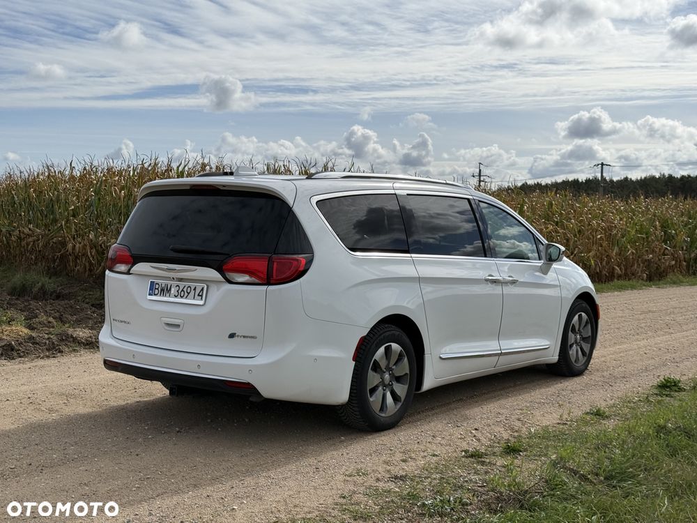 Chrysler Pacifica - 7