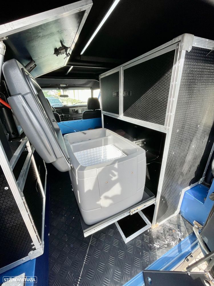 Land Rover Defender 90 2.5 TDi Metal Top - 18