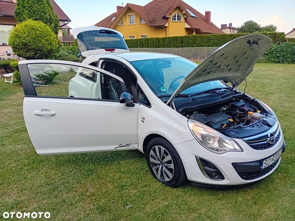 Opel Corsa 1.4 16V 150 Jahre - 17