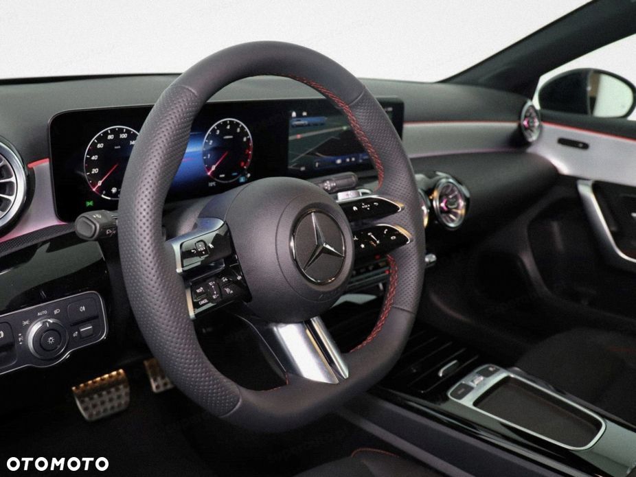 Mercedes-Benz Klasa A 200 AMG Line 7G-DCT - 12