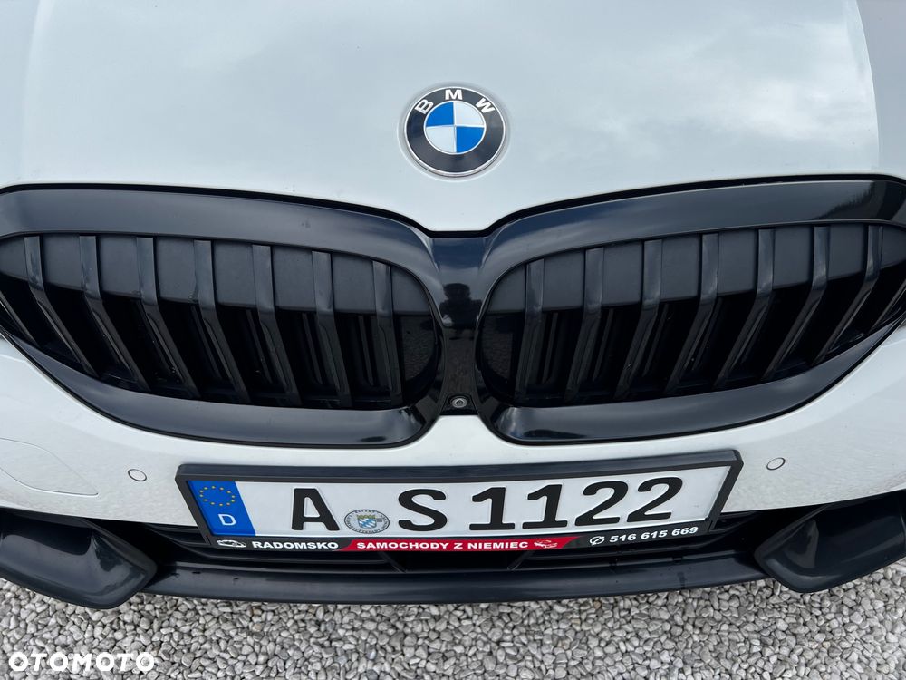 BMW Seria 3 320d xDrive Edition M Sport Shadow - 30