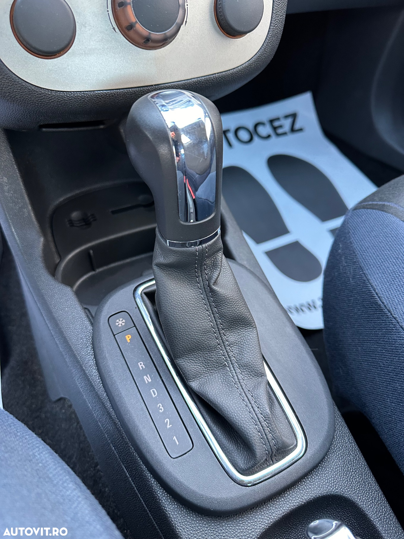 Opel Corsa 1.4 16V Automatik Navi - 27