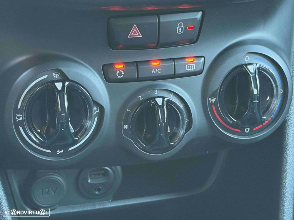 Peugeot 208 1.6 BlueHDi Style - 49