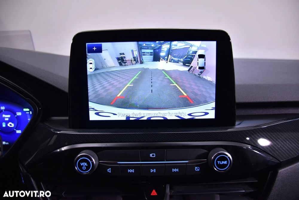 Ford Kuga 2.5 Duratec PHEV ST-LINE - 19