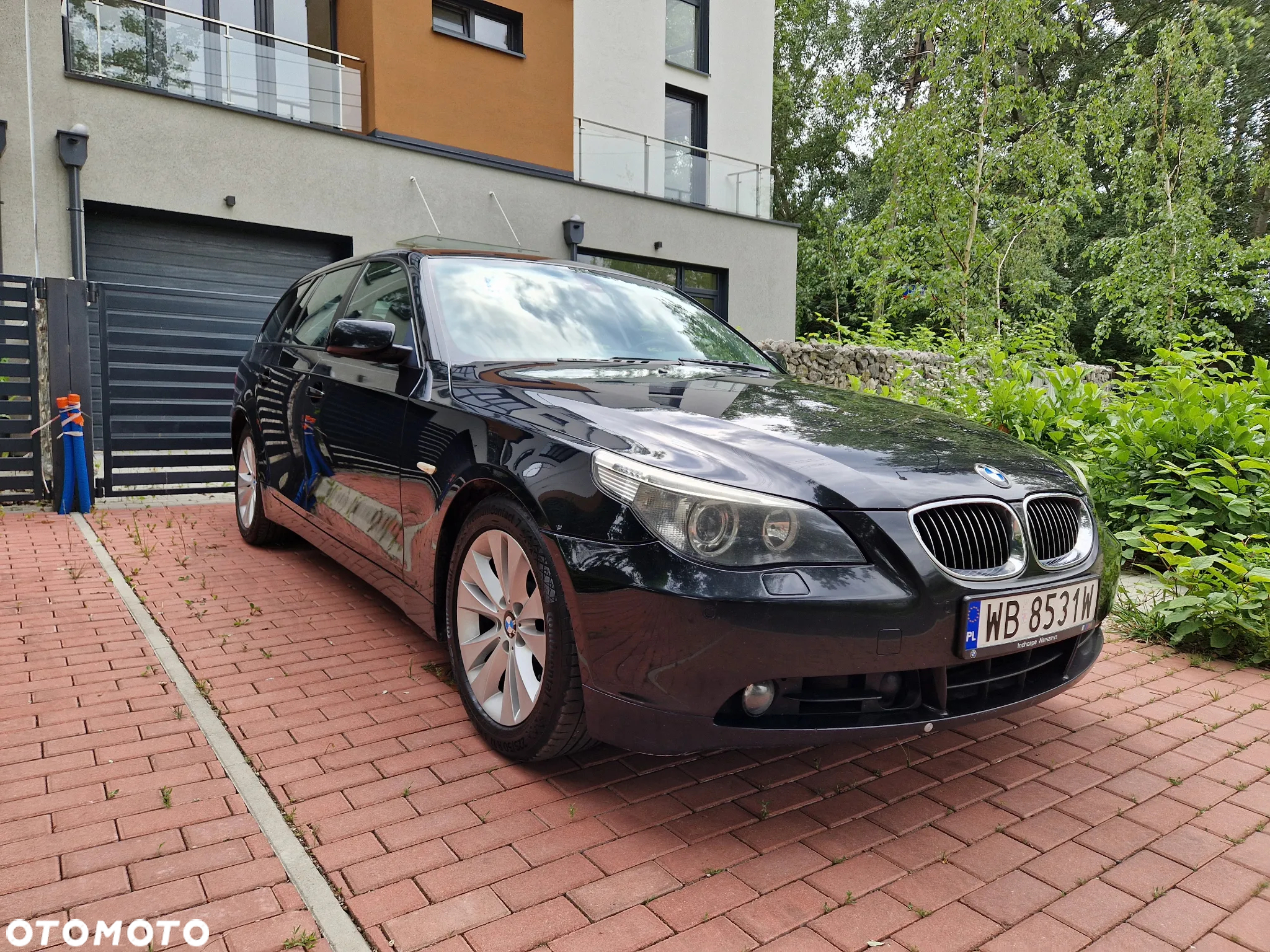 BMW Seria 5 545i - 9