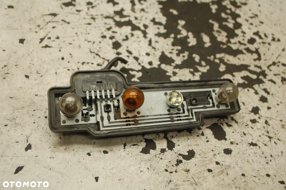 WKŁAD LAMPY LEWY TYŁ TYLNY LEWY VW CADDY III LIFT 1.6 TDI 2K5945257A - 2