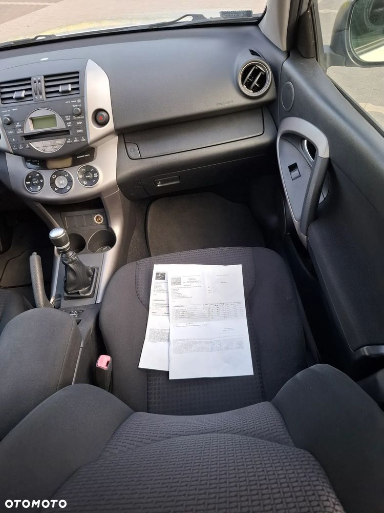 Toyota RAV4 2.2 D-4D Sol 180 - 18