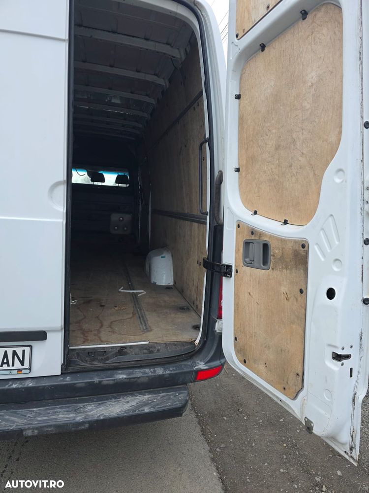 Mercedes-Benz Sprinter - 10