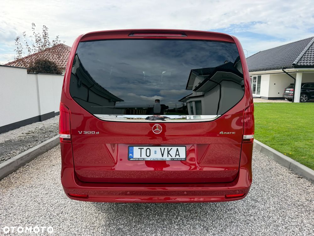 Mercedes-Benz Klasa V - 6