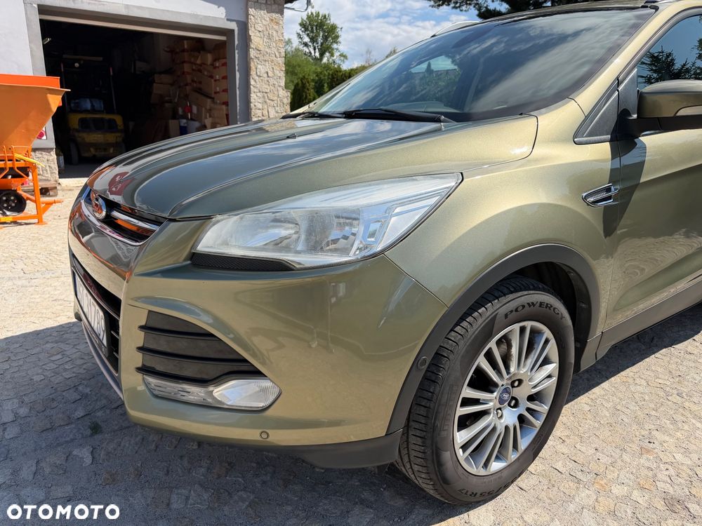 Ford Kuga 2.0 TDCi 2x4 Titanium - 3