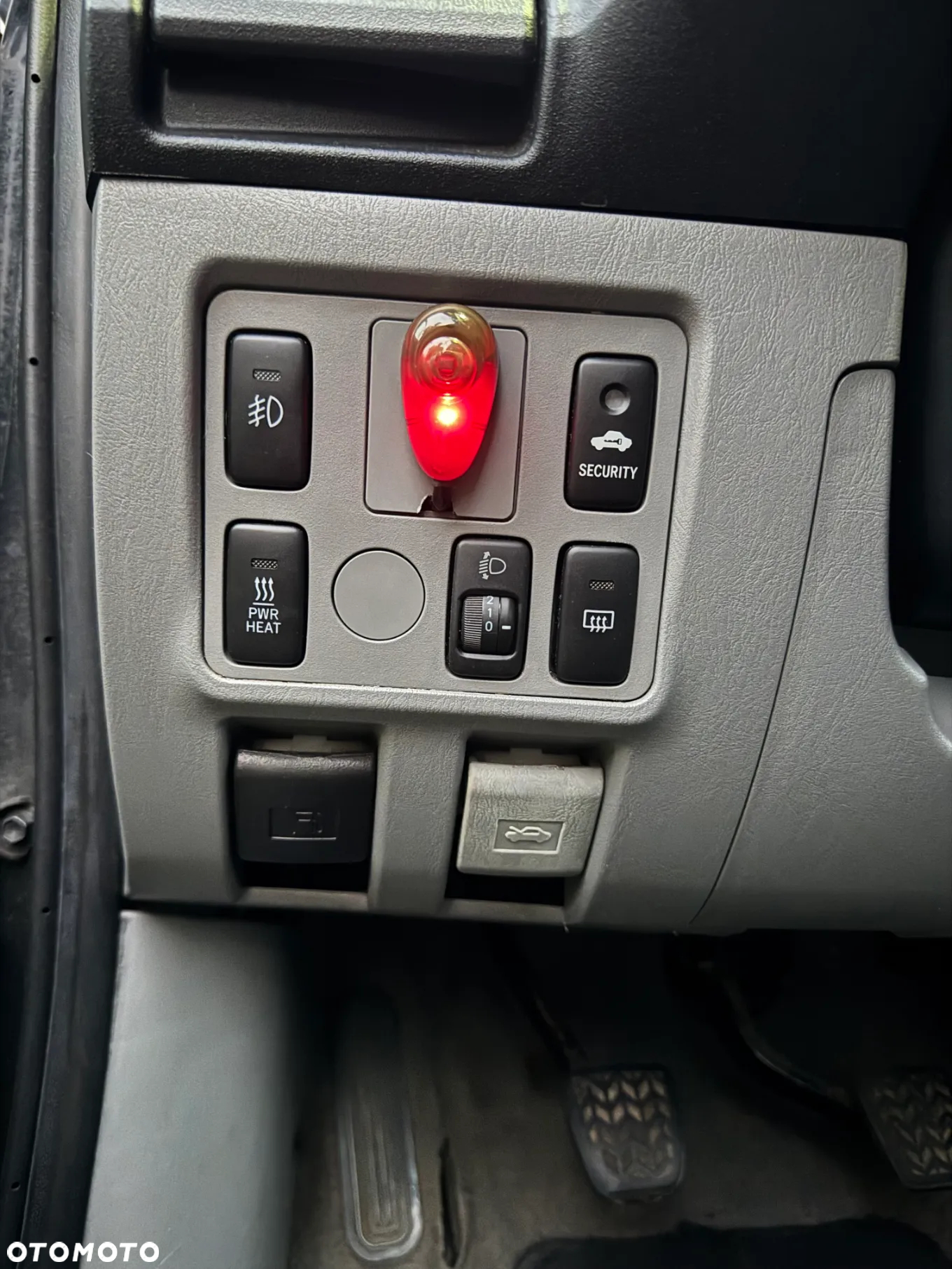 Toyota Hilux 2.5 D-4D DLX + - 21