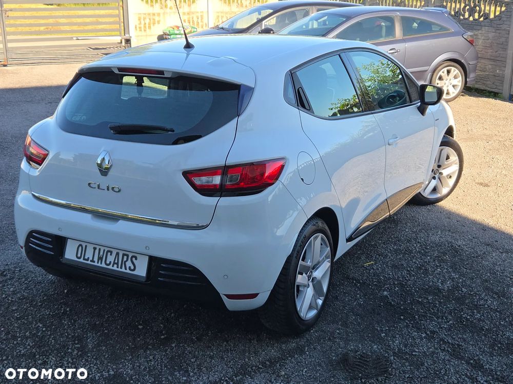 Renault Clio 1.2 16V 75 LIMITED - 3