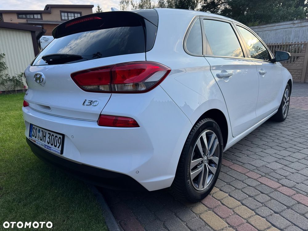 Hyundai i30 1.4 GO Plus - 12
