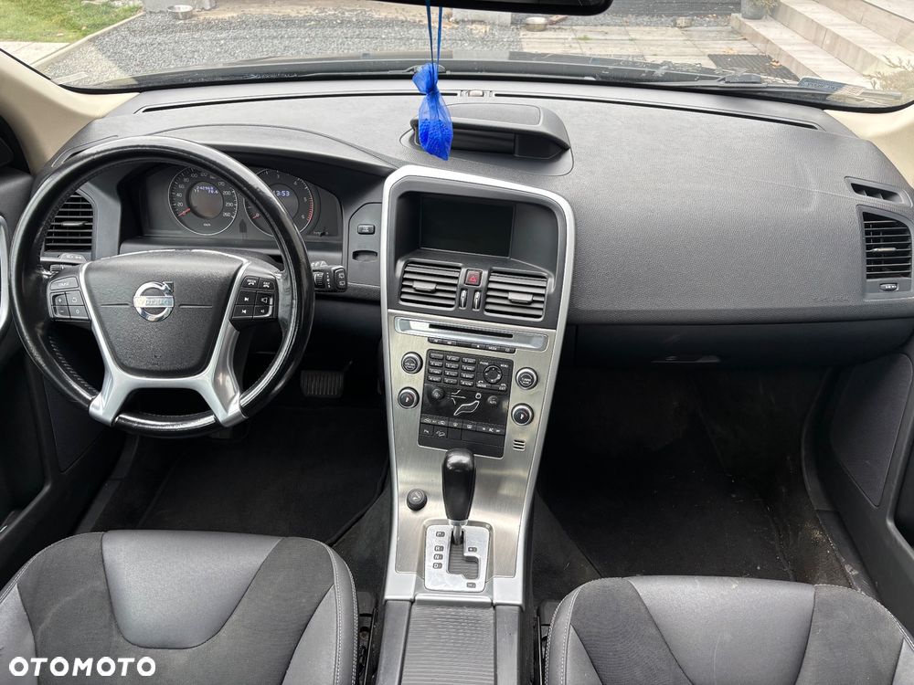 Volvo XC 60 2.4D AWD - 17