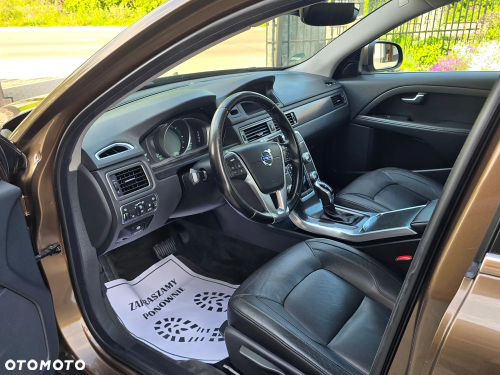 Volvo V70 D4 Geartronic Summum - 28