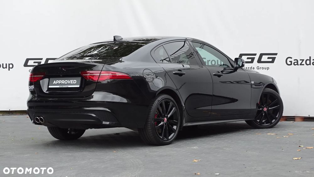 Jaguar XE D200 AWD R-Dynamic Black - 6